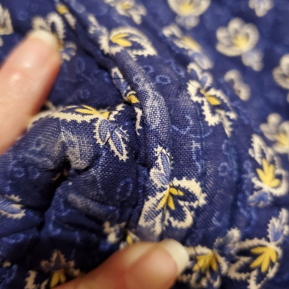 SOLD Vera Bradley vintage retired Maison Blues bag - Picture 8 of 10